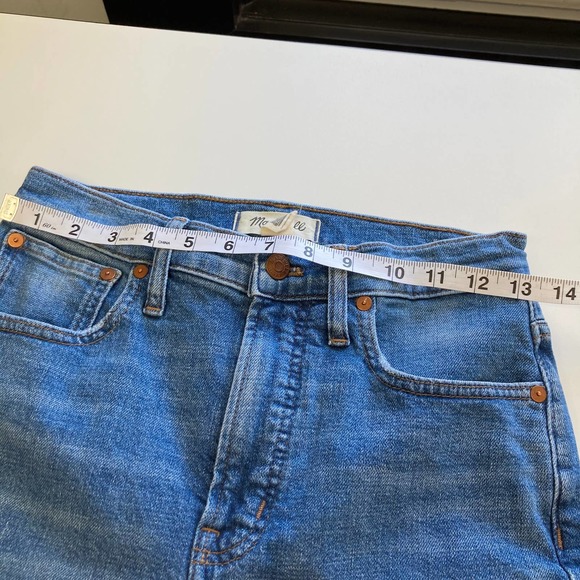 Madewell The Perfect Vintage Crop Jean in Sandford Wash: - Picture 7 of 15